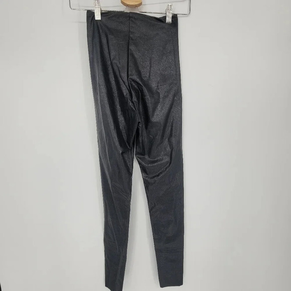 Commando perfect control faux leather leggings in black size small - Picture 6 of 10
